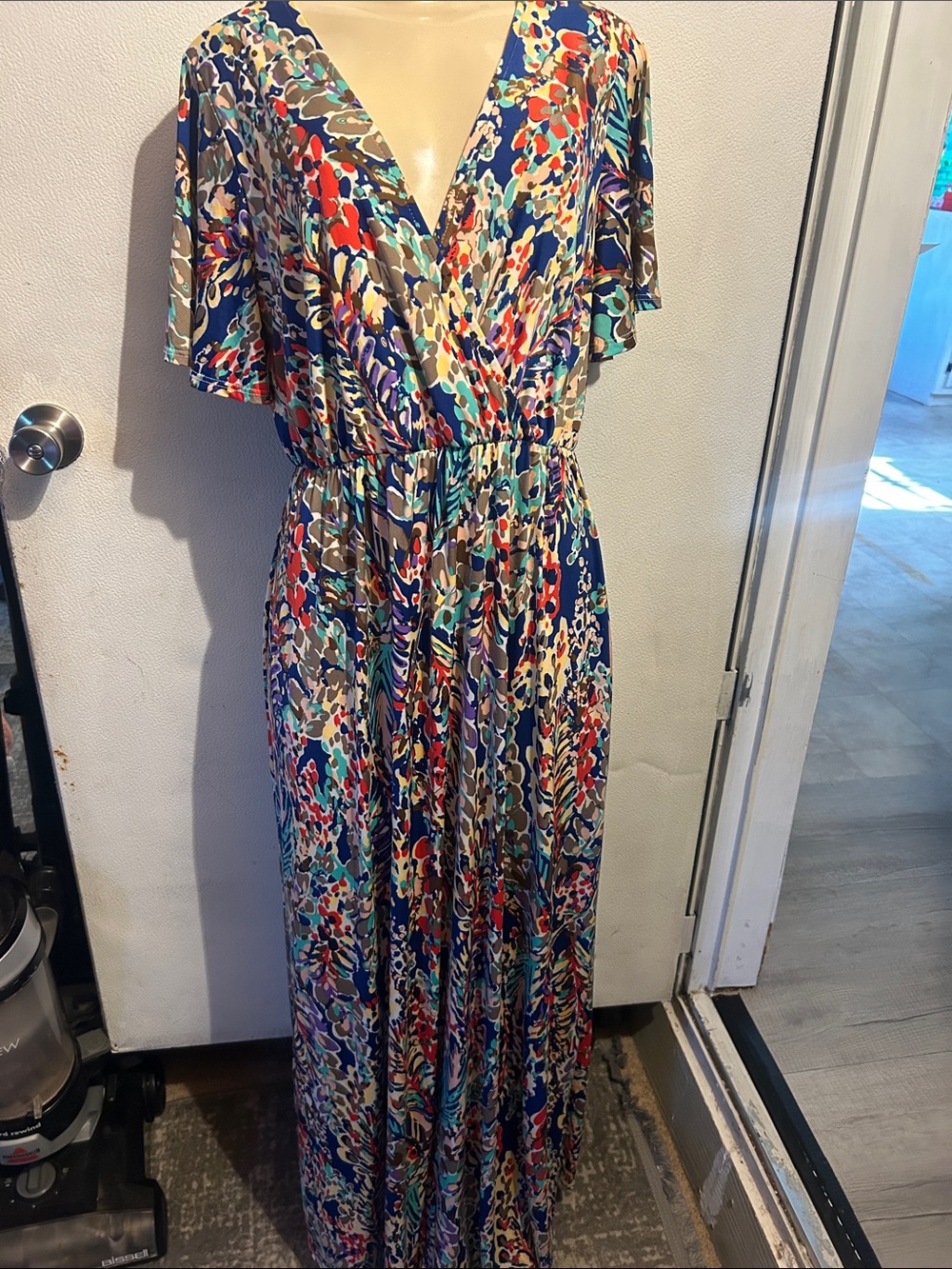 Beeson River Multicolor V-Neck Floral Print Maxi Dress